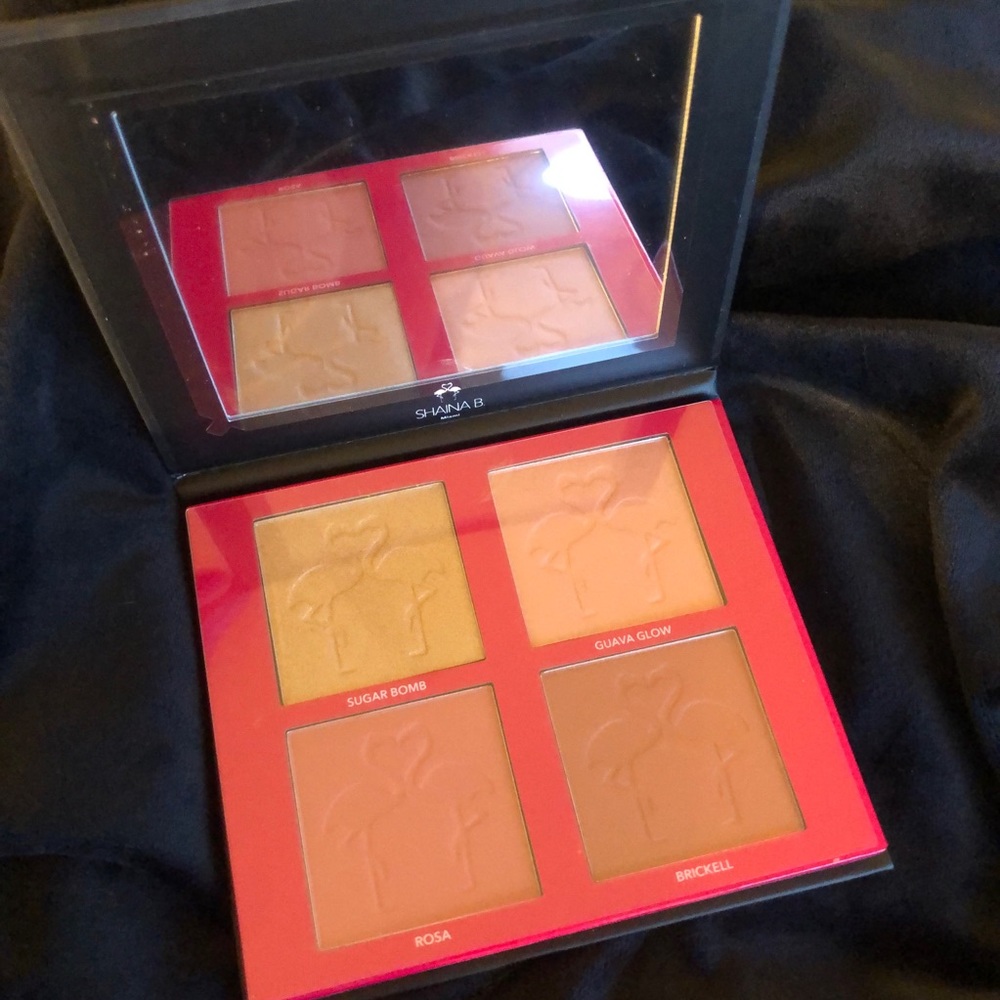 ❌SOLD❌ Shaina B Miami - Blush & Highlight Palette
